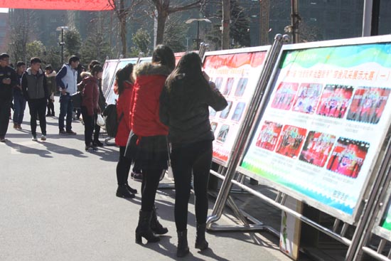 新联华为汽车举办第六届宿舍文化节成果展