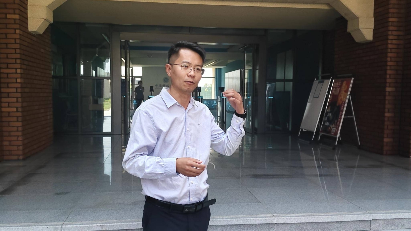 ​中原科技学院组织开展消防逃生演习   
