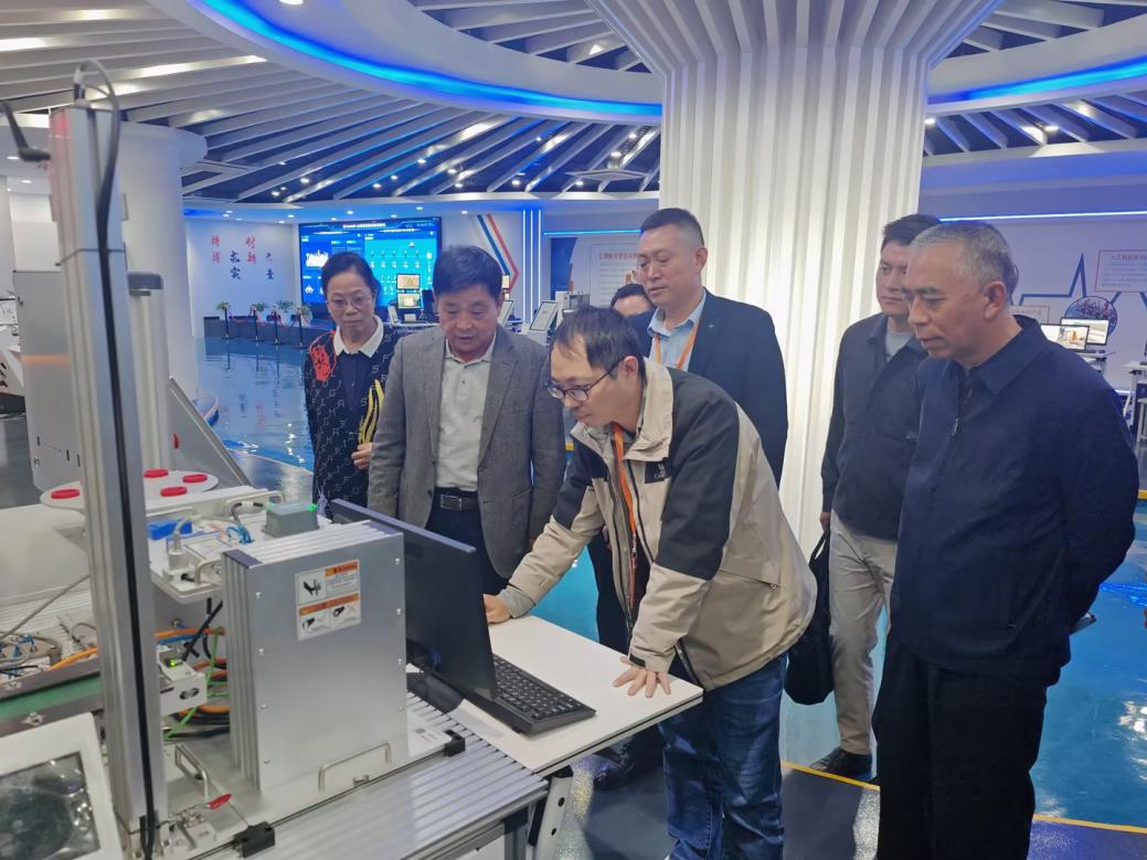 中原科技学院赴相关企业与高校开展调研活动