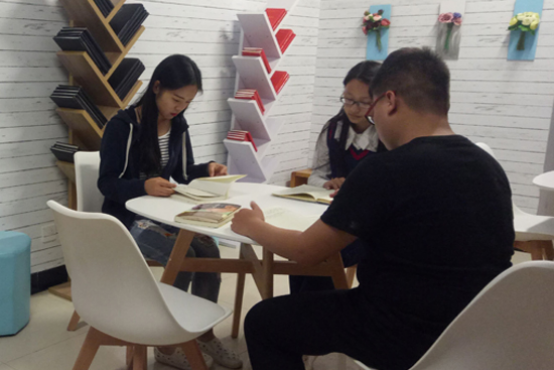 校团委开展“书香满校园”读书节系列活动