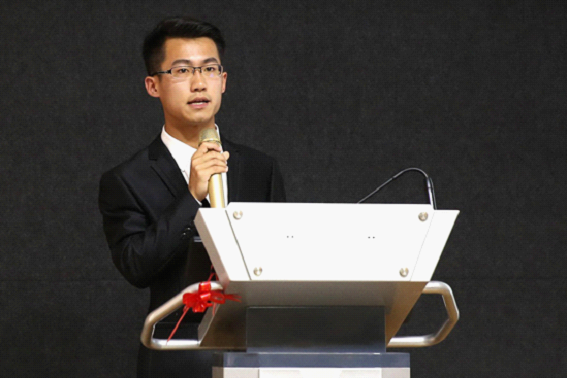 外国语学院举办第三届“梦想杯”外语演讲比赛