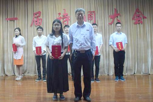 新联学院第一届诗词大会总决赛圆满落幕