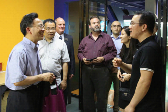 美国肯特州立大学考察团一行参观考察新联学院