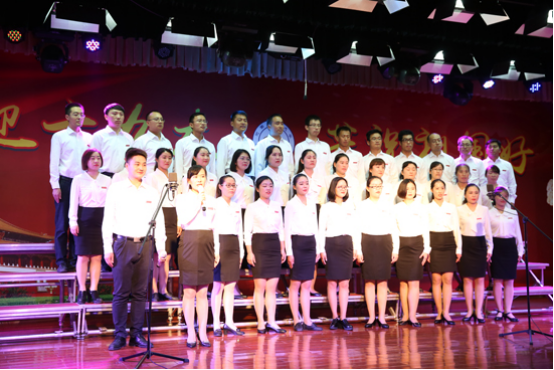 【十九大专题报道】新联学院举办“喜迎十九大·共祝祖国好”教职工合唱比赛