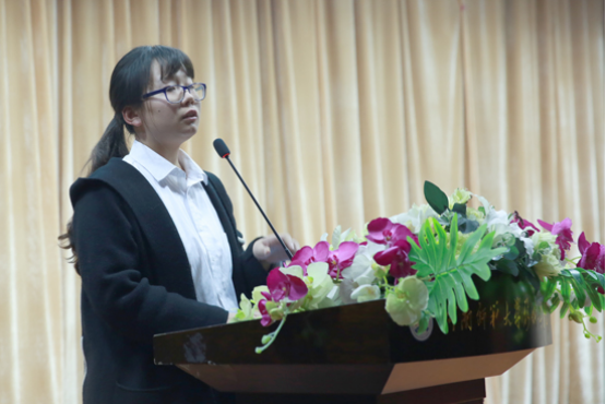 我校举办“21世纪·可口可乐杯”全国英语演讲比赛