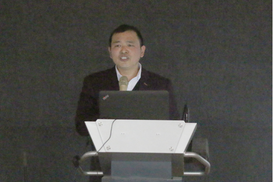 河南大学王定功教授到我校作报告