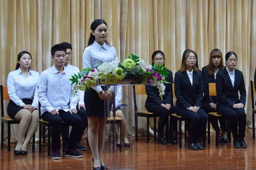 我校举办第五届“汉字听写大会”决赛