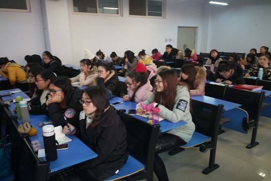 说明: 新闻科研讲座1