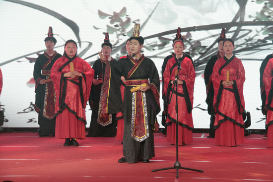 我校大学生吟诵团赴河南工学院交流演出