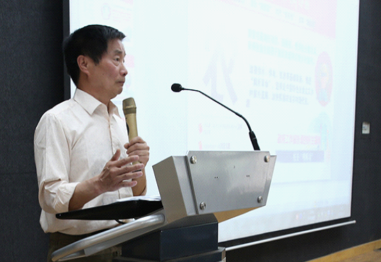 我校举办“学习两会精神，勇担青春使命”两会专题讲座