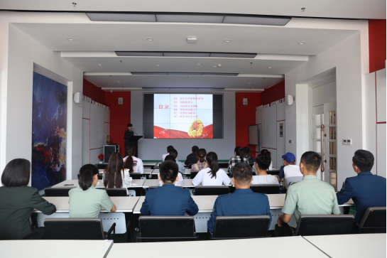 我校举办毕业生参军入伍动员暨入伍政策解读会