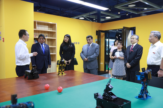 我校与厄瓜多尔安巴托科技大学签订合作协议