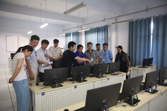 我校期末考试顺利开展