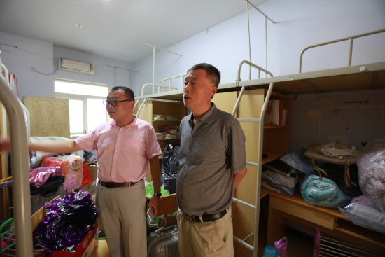 宿舍调整搬迁后：深深的感动和震撼