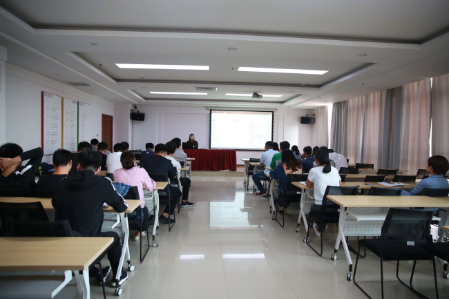 我校举办第二课堂成绩单操作系统培训会